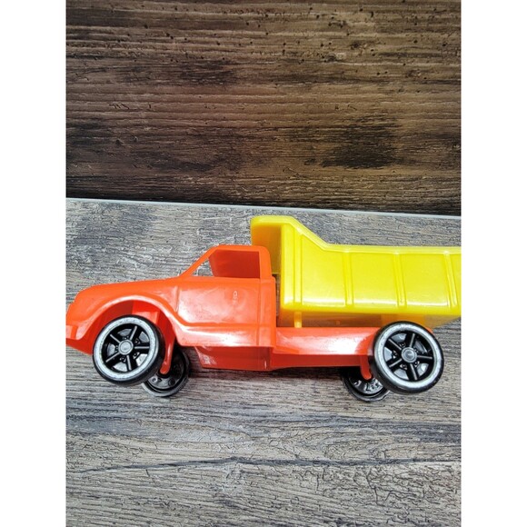 Vintage Gay Toys Orange & Yellow Dump Truck 6.75" # 389 With Cart - Picture 2 of 7